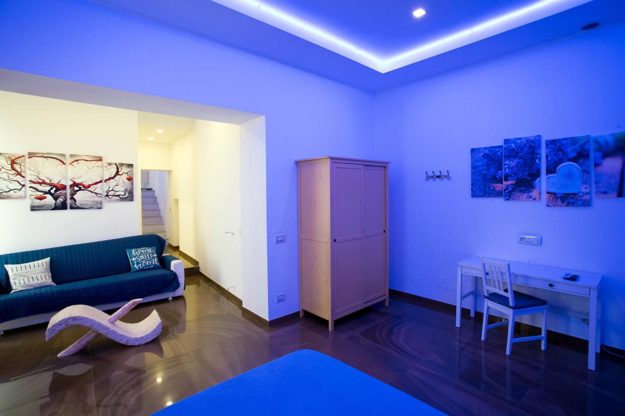 Palazzo 15 * Napels