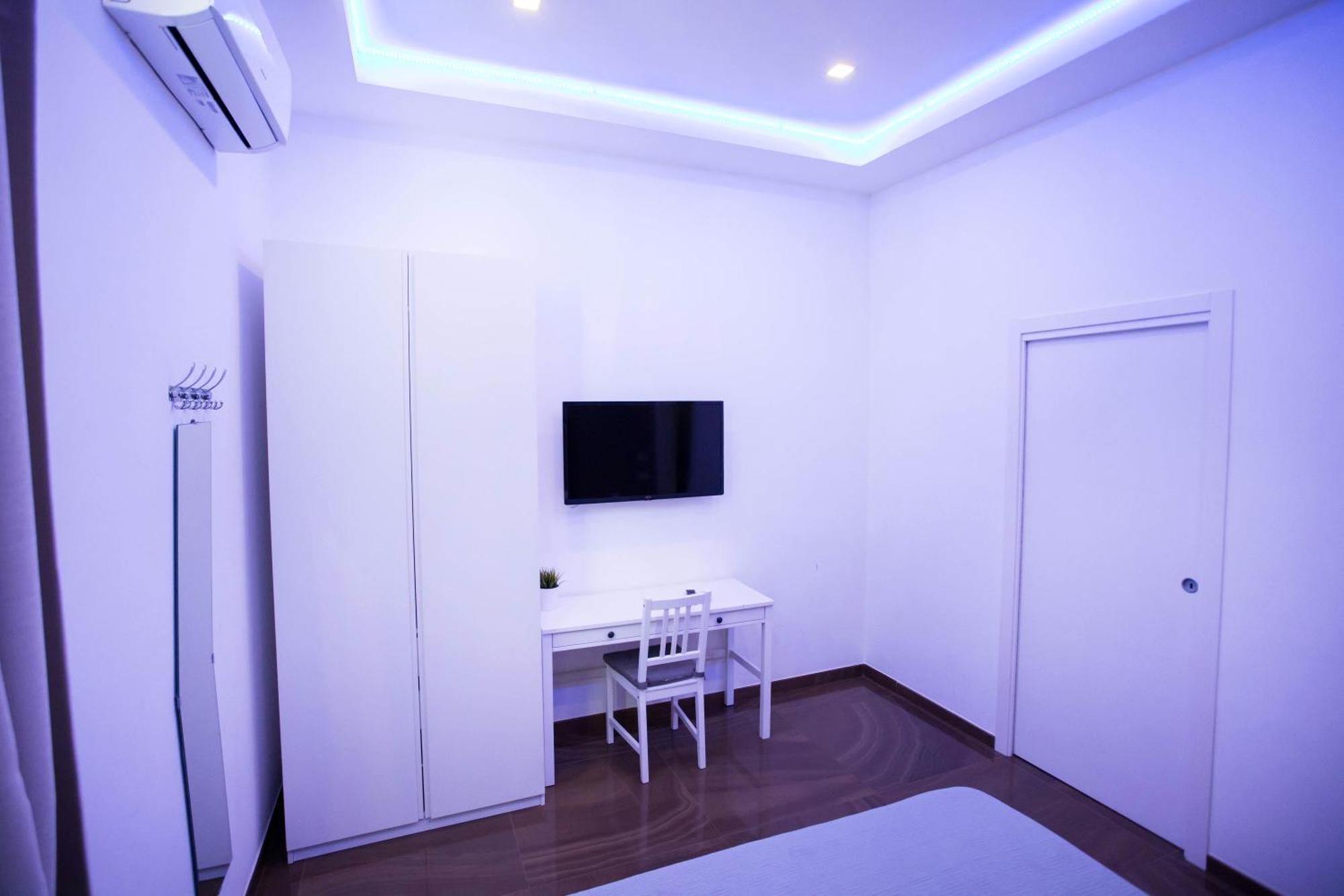 Palazzo 15 * Napels